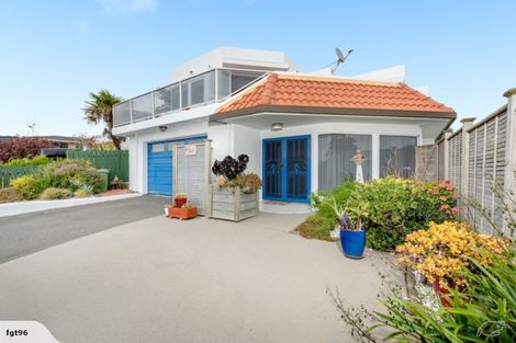 Photo of property in 140a Oceanview Road, Mount Maunganui, 3116