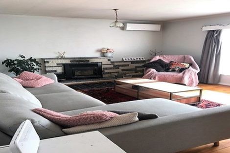 Photo of property in 29 Bancroft Terrace, Newlands, Wellington, 6037