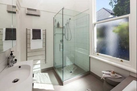 Photo of property in 52a Onslow Street, St Albans, Christchurch, 8014