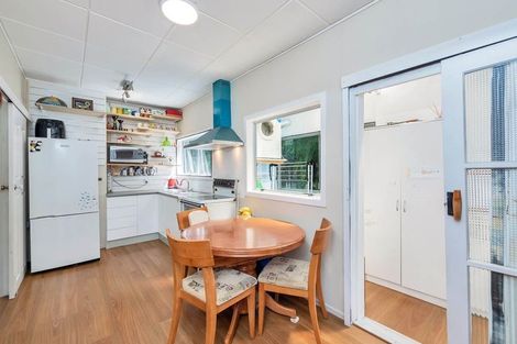 Photo of property in 1/43 Glamorgan Drive, Torbay, Auckland, 0630