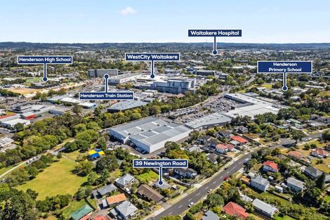 Photo of property in 39 Newington Road, Henderson, Auckland, 0612