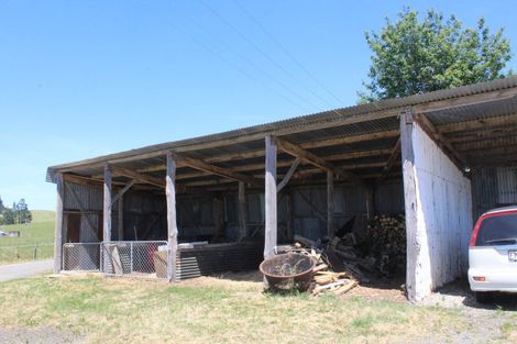 Photo of property in 94 Glengarry Road, Dannevirke, 4978