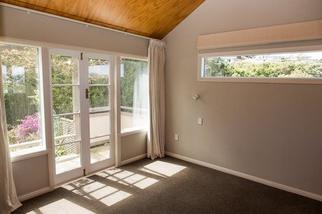 Photo of property in 4 Omar Street, Khandallah, Wellington, 6035