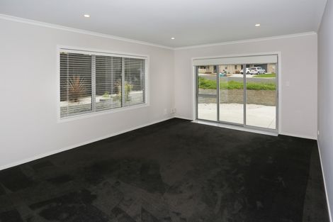 Photo of property in 3 Brian Cowley Place, Tuakau, 2121