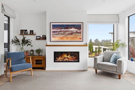 Photo of property in 10 Ada Close, Cambridge, 3434