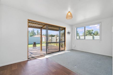 Photo of property in 9 Cross Street, Coalgate, 7673