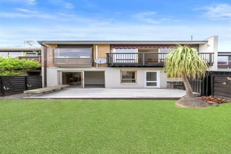 Photo of property in 3/31 The Parade, Bucklands Beach, Auckland, 2012