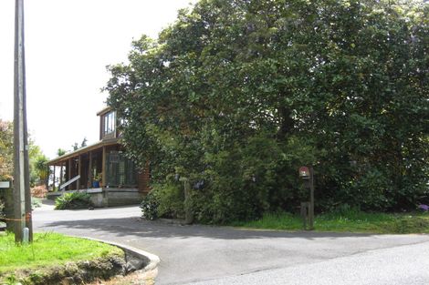 Photo of property in 70 Trigg Road, Kumeu, 0891