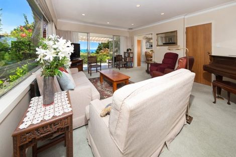 Photo of property in 5 Elizabeth Place, Mairangi Bay, Auckland, 0630
