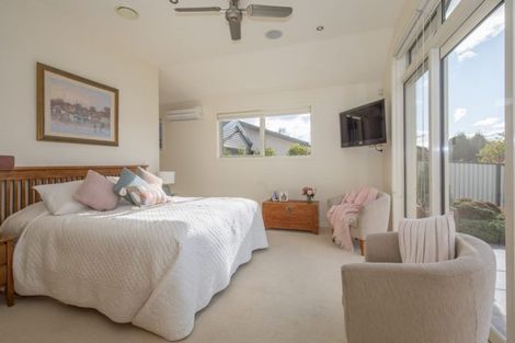 Photo of property in 22 Old Station Avenue, Wanaka, 9305