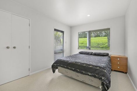 Photo of property in 2/284 Sunset Road, Windsor Park, Auckland, 0632