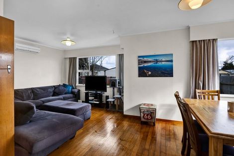 Photo of property in 19 Galt Street, Hawera, 4610