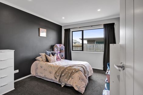 Photo of property in 6 Montague Grove, Stratford, 4332