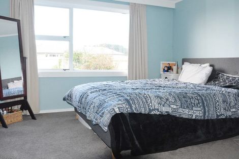 Photo of property in 37 Allan Road, Burgess Park, New Plymouth, 4371