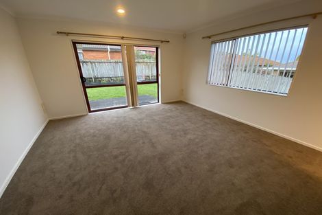 Photo of property in 42 Greenberry Drive, Ranui, Auckland, 0612