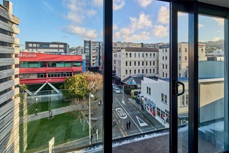 Photo of property in Dual Apartments, 510/142 Vivian Street, Te Aro, Wellington, 6011