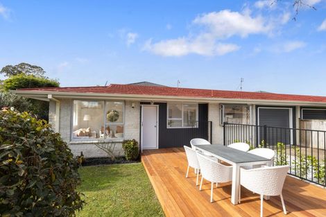 Photo of property in 1/59 Hatton Road, Orewa, 0931