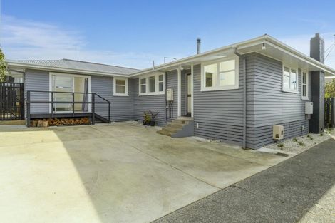 Photo of property in 90 Bellevue Road, Brookfield, Tauranga, 3110