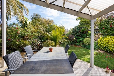 Photo of property in 27 Norfolk Crescent, Feilding, 4702