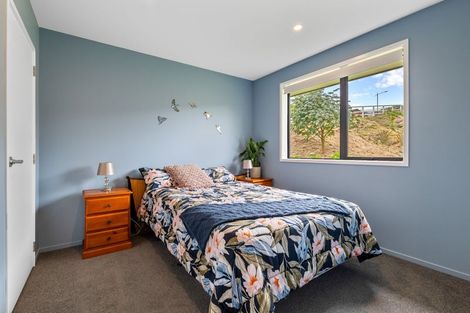 Photo of property in 52 Fernbrook Drive, Hurworth, New Plymouth, 4310