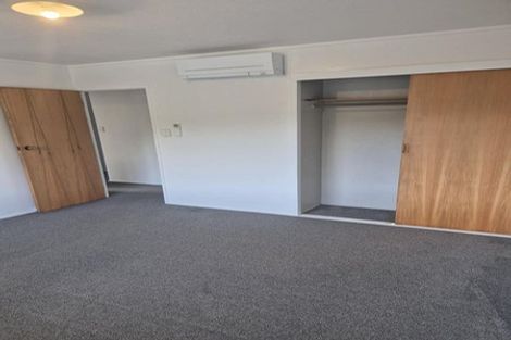 Photo of property in 49a Albatross Close, Whitby, Porirua, 5024