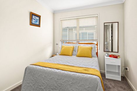 Photo of property in 31 Kensington Drive, Orewa, 0931