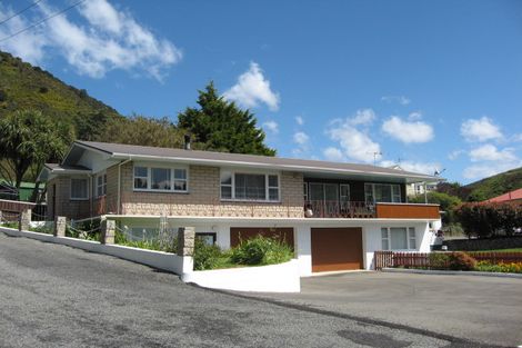 Photo of property in 55 Dorset Street, Picton, 7220