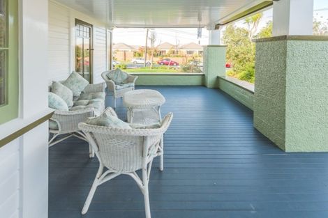 Photo of property in 25 Brassey Road, Saint Johns Hill, Whanganui, 4500