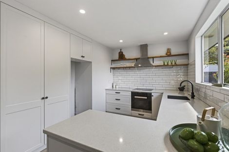 Photo of property in 29 Kenmore Street, Westown, New Plymouth, 4310
