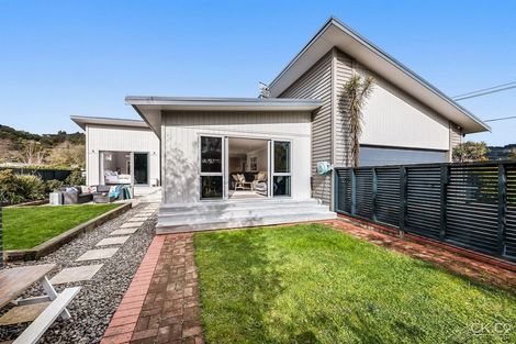 Photo of property in 21 Pempsey Street, Silverstream, Upper Hutt, 5019