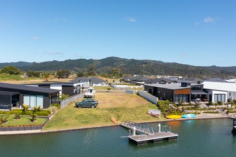Photo of property in 43 Awatea Drive, Whitianga, 3510