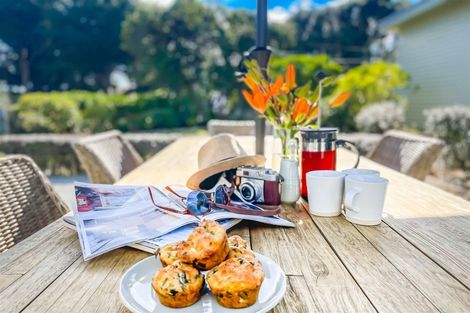 Photo of property in 1 Hemara Street, Waikanae Beach, Waikanae, 5036