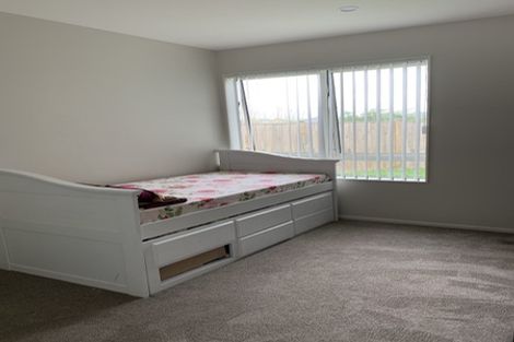 Photo of property in 17 Kapia Drive, Takanini, 2112