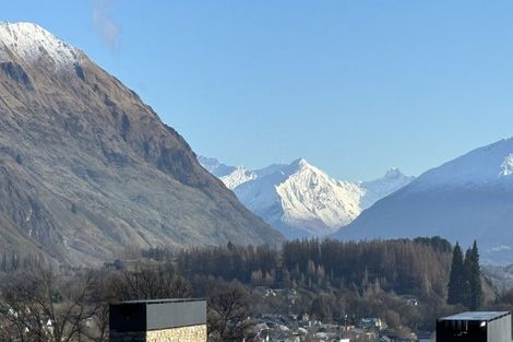 Photo of property in Meadowstone Alpha Series, 2 Petalite Lane, Wanaka, 9305