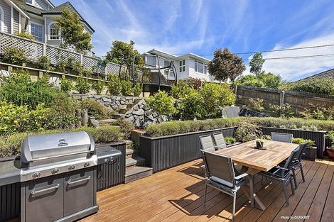 Photo of property in 62 Nicholson Road, Khandallah, Wellington, 6035