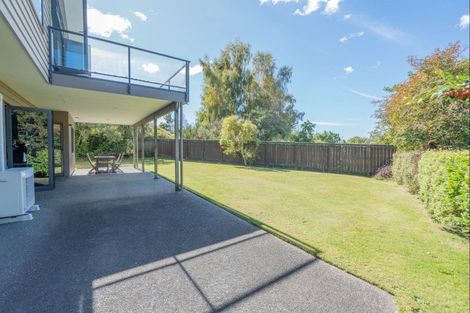 Photo of property in 2/9 Alberta Street, Acacia Bay, Taupo, 3330