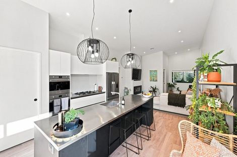 Photo of property in 17 Lawry Street, Blagdon, New Plymouth, 4310