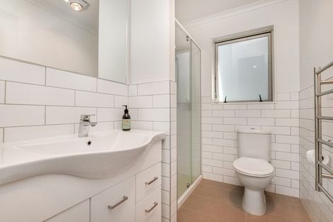 Photo of property in 39 Totara Meadows Court, Wiri, Auckland, 2104