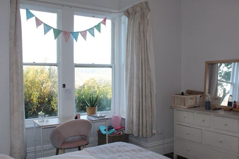 Photo of property in 18 Stonelaw Terrace, Maori Hill, Dunedin, 9010