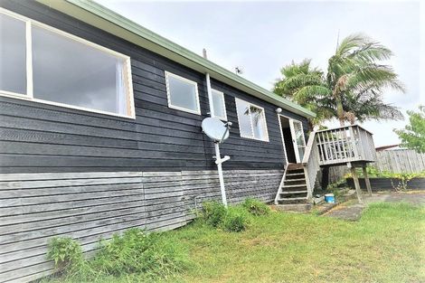 Photo of property in 1/24 Wylie Avenue, Sunnynook, Auckland, 0620