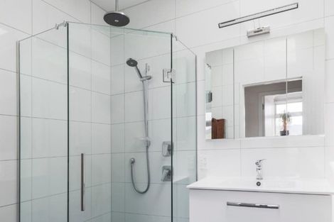 Photo of property in 3a Kilkelly Close, Tawa, Wellington, 5028