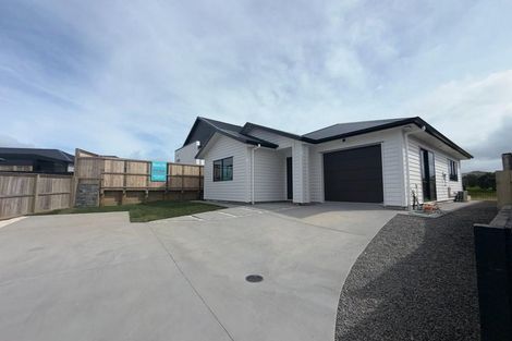 Photo of property in 50 Whakairo Crescent, Gulf Harbour, Whangaparaoa, 0930