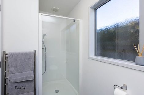 Photo of property in 16 Lane Street, Wallaceville, Upper Hutt, 5018