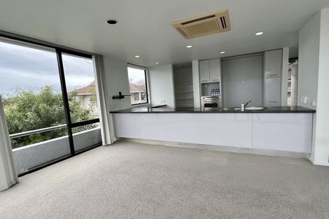 Photo of property in 2/174 Bucklands Beach Road, Bucklands Beach, Auckland, 2012