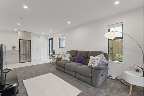 Photo of property in 2/324 Oxford Terrace, Avalon, Lower Hutt, 5011