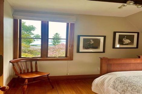 Photo of property in 15 Whiorau Grove, Lowry Bay, Lower Hutt, 5013