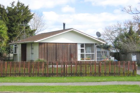 Photo of property in 37 Rata Avenue, Edgecumbe, 3120