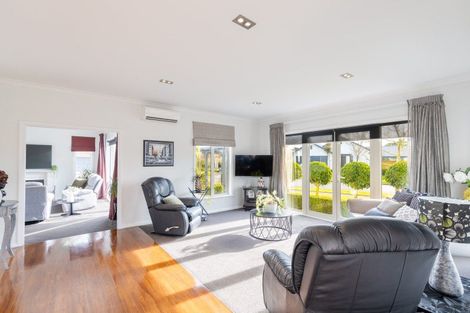 Photo of property in 17 Timberlands Terrace, Parklands, Christchurch, 8083
