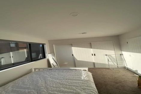 Photo of property in 3/60 Highland Drive, Highland Park, Auckland, 2010