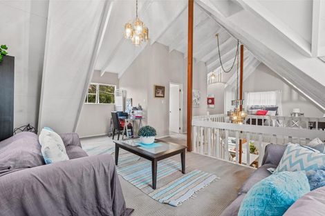 Photo of property in 52a Rua Road, Glen Eden, Auckland, 0602